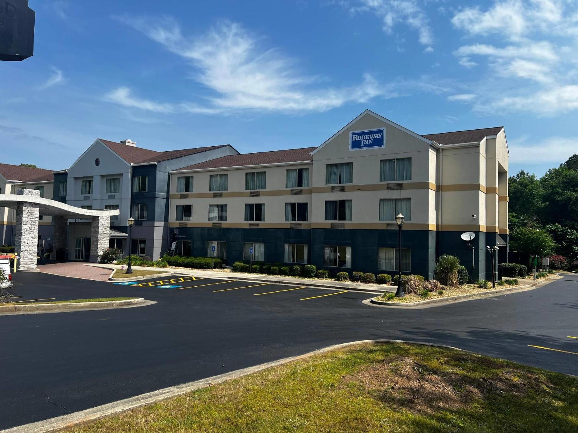 Rodeway Inn Macon Exterior photo